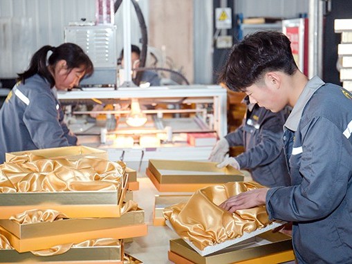 定制高端禮品盒-如何選對(duì)工廠